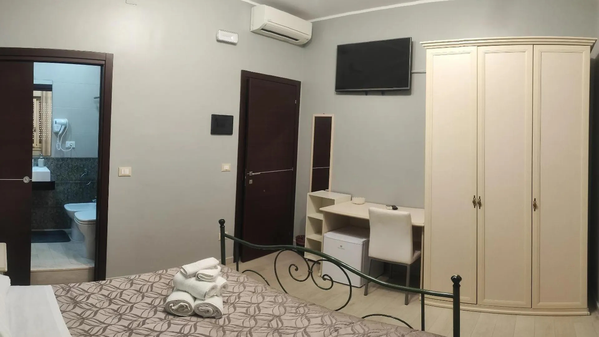 Guest House Elettra Syracuse 0*,  Italia